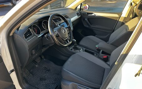 Volkswagen Tiguan II, 2017 год, 2 100 000 рублей, 9 фотография