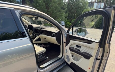Bentley Bentayga I, 2021 год, 28 000 000 рублей, 10 фотография