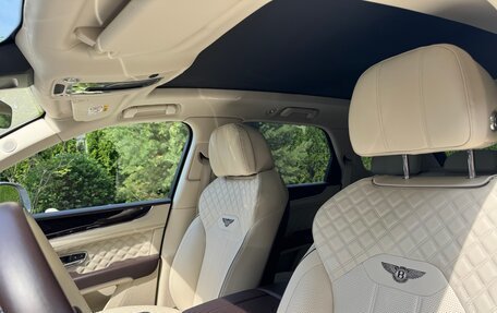 Bentley Bentayga I, 2021 год, 28 000 000 рублей, 11 фотография
