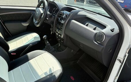 Renault Duster I рестайлинг, 2017 год, 1 300 000 рублей, 13 фотография