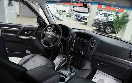 Mitsubishi Pajero IV, 2012 год, 1 950 000 рублей, 10 фотография