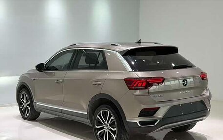 Volkswagen T-Roc I, 2022 год, 1 340 000 рублей, 4 фотография