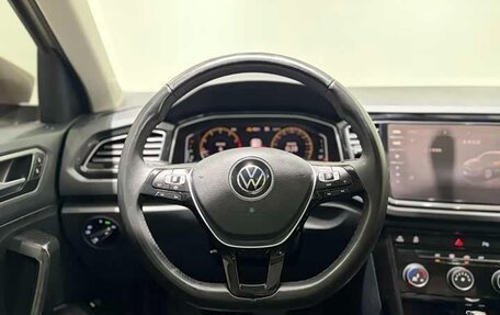 Volkswagen T-Roc I, 2022 год, 1 340 000 рублей, 10 фотография