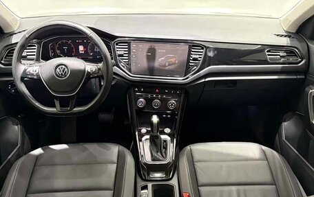 Volkswagen T-Roc I, 2022 год, 1 340 000 рублей, 12 фотография