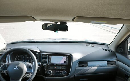 Mitsubishi Outlander III рестайлинг 3, 2012 год, 1 150 000 рублей, 10 фотография