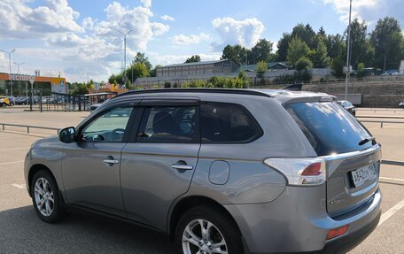 Mitsubishi Outlander III рестайлинг 3, 2012 год, 1 150 000 рублей, 8 фотография