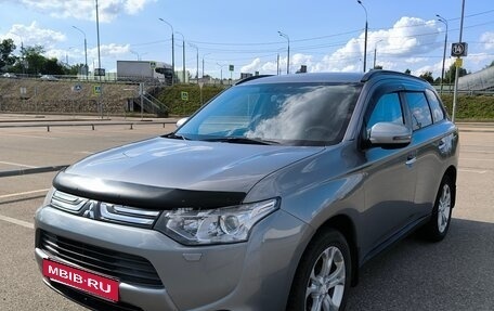 Mitsubishi Outlander III рестайлинг 3, 2012 год, 1 150 000 рублей, 2 фотография