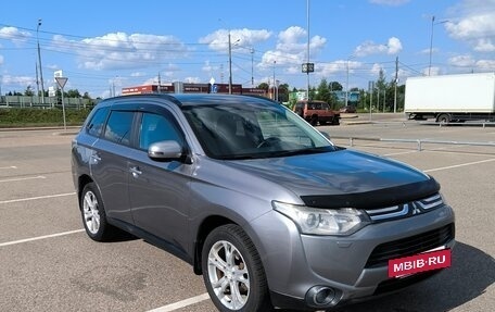 Mitsubishi Outlander III рестайлинг 3, 2012 год, 1 150 000 рублей, 5 фотография