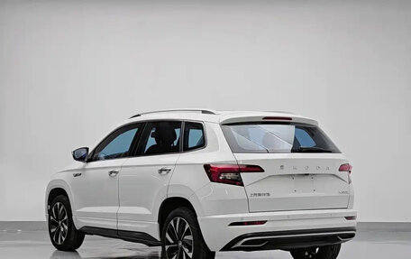 Skoda Karoq I, 2022 год, 2 150 000 рублей, 4 фотография