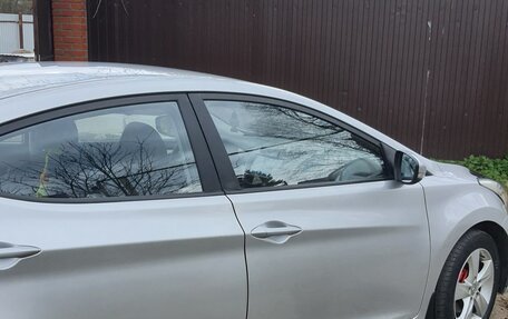 Hyundai Elantra V, 2011 год, 550 000 рублей, 3 фотография