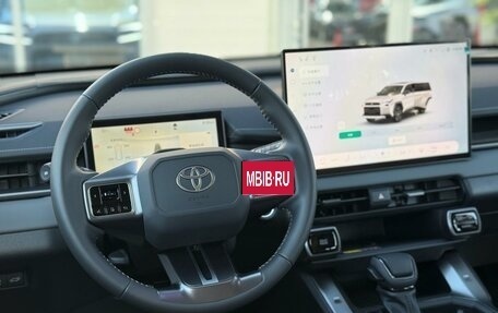 Toyota RAV4, 2026 год, 3 990 000 рублей, 22 фотография