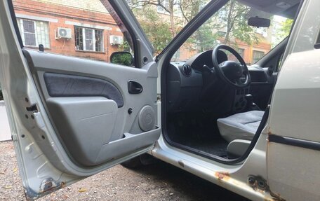 Renault Logan I, 2006 год, 150 000 рублей, 6 фотография