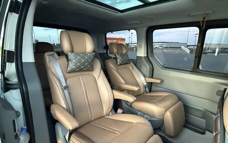 Hyundai Staria, 2022 год, 5 490 000 рублей, 8 фотография