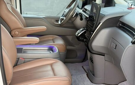 Hyundai Staria, 2022 год, 5 490 000 рублей, 12 фотография
