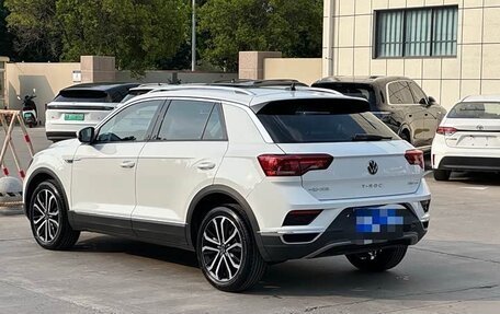 Volkswagen T-Roc I, 2022 год, 1 360 000 рублей, 4 фотография