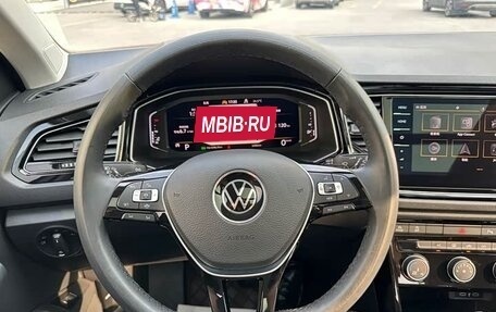 Volkswagen T-Roc I, 2022 год, 1 360 000 рублей, 9 фотография