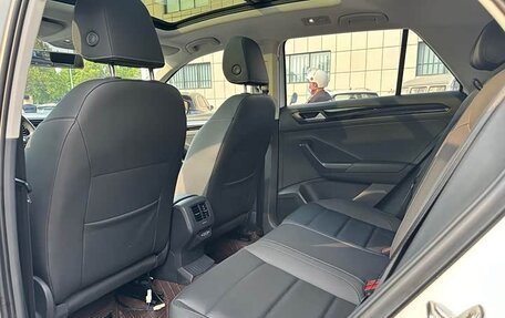 Volkswagen T-Roc I, 2022 год, 1 360 000 рублей, 14 фотография