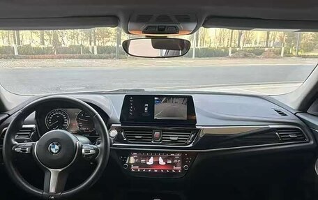 BMW 1 серия, 2023 год, 1 530 000 рублей, 7 фотография