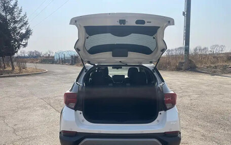 Toyota Yaris, 2022 год, 1 195 000 рублей, 7 фотография