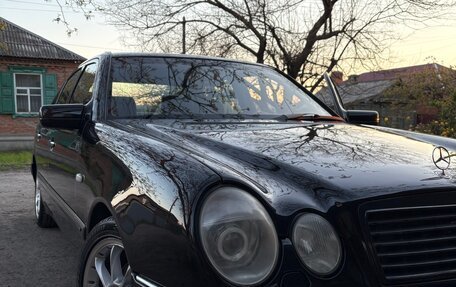 Mercedes-Benz E-Класс, 1997 год, 540 000 рублей, 25 фотография