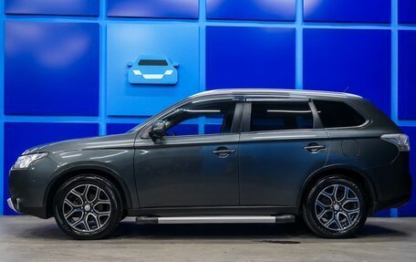 Mitsubishi Outlander III рестайлинг 3, 2014 год, 1 370 000 рублей, 3 фотография