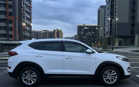 Hyundai Tucson III, 2017 год, 2 150 000 рублей, 2 фотография