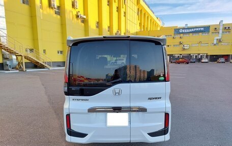 Honda Stepwgn IV, 2021 год, 1 970 000 рублей, 6 фотография