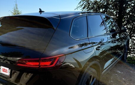 Volkswagen Touareg III, 2018 год, 2 990 000 рублей, 5 фотография