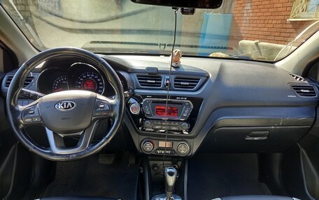 KIA Rio III рестайлинг, 2013 год, 835 000 рублей, 9 фотография