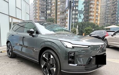 Volvo XC70, 2025 год, 6 480 000 рублей, 3 фотография