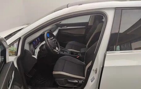 Volkswagen Golf VIII, 2023 год, 1 585 000 рублей, 4 фотография