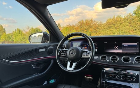 Mercedes-Benz E-Класс, 2019 год, 4 400 000 рублей, 12 фотография