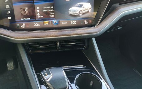 Volkswagen Touareg III, 2019 год, 5 550 000 рублей, 13 фотография