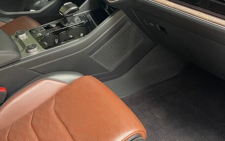 Volkswagen Touareg III, 2019 год, 5 550 000 рублей, 21 фотография
