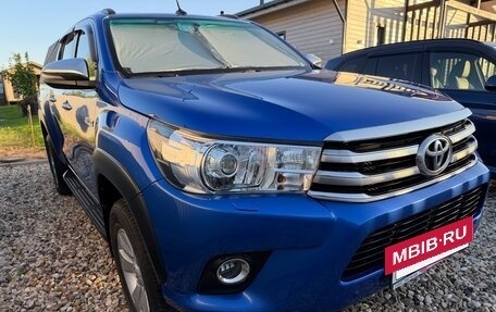 Toyota Hilux VIII, 2018 год, 4 300 000 рублей, 2 фотография