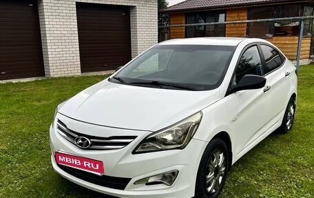 Hyundai Solaris II рестайлинг, 2014 год, 699 000 рублей, 2 фотография