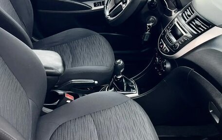 Hyundai Solaris II рестайлинг, 2014 год, 699 000 рублей, 11 фотография