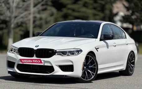 BMW M5, 2019 год, 5 780 000 рублей, 2 фотография