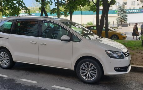 Volkswagen Sharan II, 2013 год, 1 290 000 рублей, 5 фотография