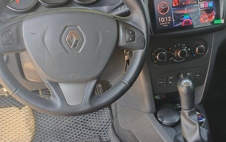 Renault Logan II, 2015 год, 800 000 рублей, 5 фотография