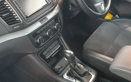 Volkswagen Sharan II, 2013 год, 1 290 000 рублей, 7 фотография