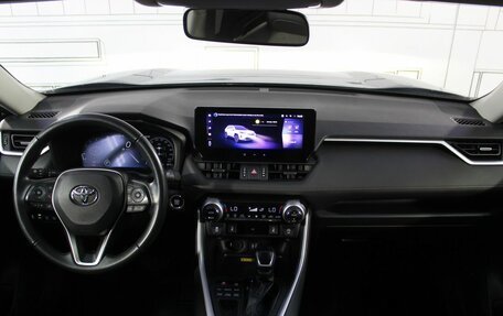 Toyota RAV4, 2024 год, 3 850 000 рублей, 2 фотография