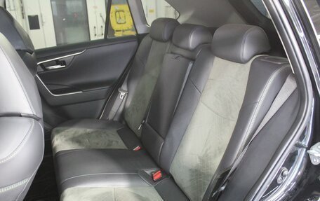 Toyota RAV4, 2024 год, 3 850 000 рублей, 3 фотография