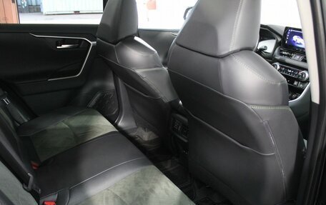 Toyota RAV4, 2024 год, 3 850 000 рублей, 23 фотография