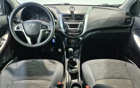 Hyundai Solaris II рестайлинг, 2016 год, 950 000 рублей, 11 фотография