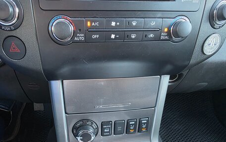 Nissan Pathfinder, 2011 год, 1 400 000 рублей, 16 фотография