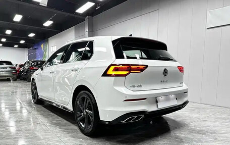 Volkswagen Golf VIII, 2023 год, 1 800 000 рублей, 4 фотография