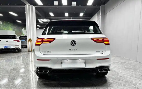 Volkswagen Golf VIII, 2023 год, 1 800 000 рублей, 5 фотография