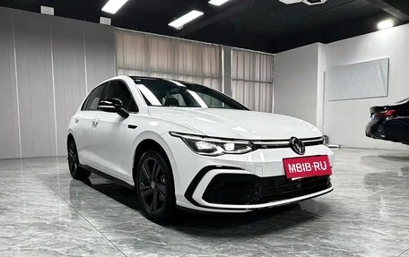Volkswagen Golf VIII, 2023 год, 1 800 000 рублей, 3 фотография