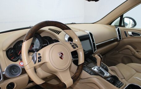 Porsche Cayenne III, 2011 год, 2 099 900 рублей, 9 фотография